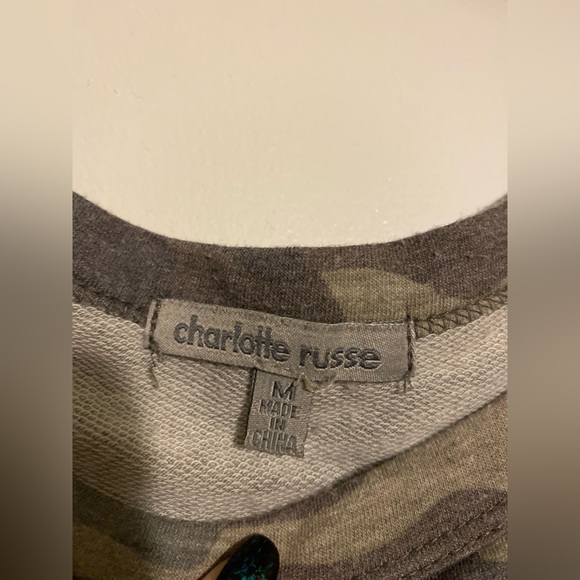💚3 for $10!💚 Charlotte Russe Faded Camoflage Shirt - size Medium - Picture 3 of 4